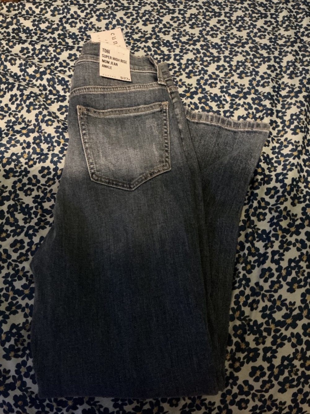 Ankle Jeans